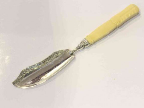 George III silver butter knife, Birmingham 1817, probably Joseph Taylor