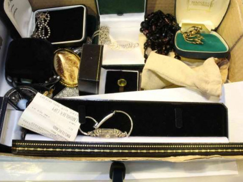 Box of jewellery