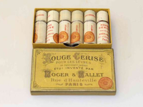 Roger & Gallet, Paris, vintage lipsticks in box