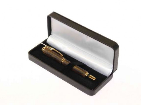 Dean and Chapter fountain pen