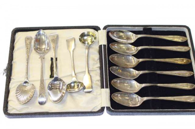 Set of six silver teaspoons, three teaspoons and a pair of mustard spoons