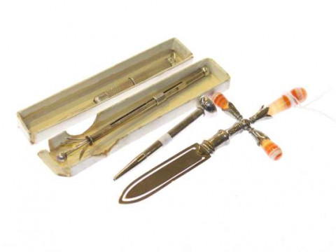 Small group including sterling silver swizzle stick, silver propelling...