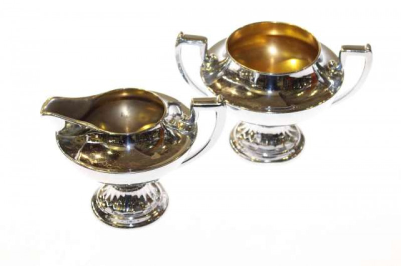 Manning-Bowman USA plated cream jug and sugar bowl (2)
