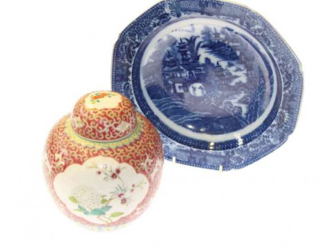 Chinese ginger jar and a blue and white pottery plate (2)