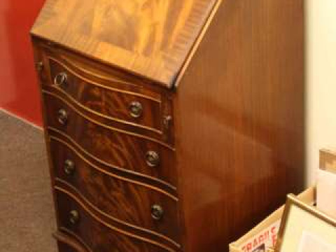 Bevan & Funnell Reprodux four drawer mahogany bureau