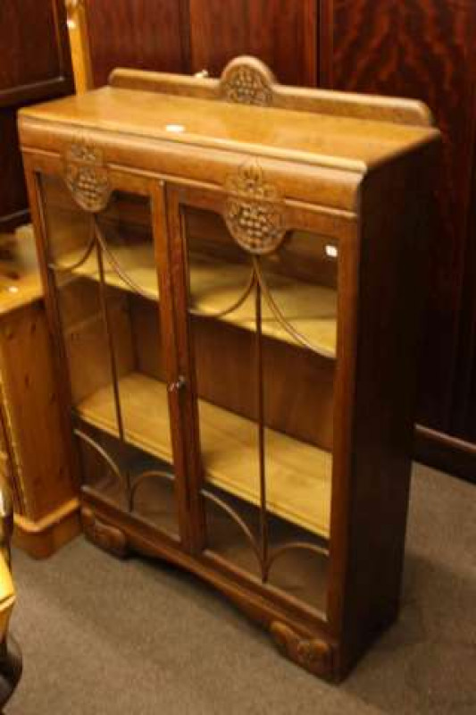 1930's two door oak bookcase and small oak cabinet (2)