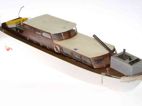 Model boat with remote control