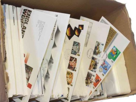Large collection of over 300 GB first day covers 1973-2007