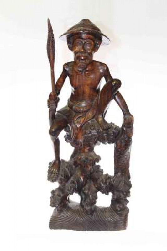 Carved wood figure 'Oriental Fishermen'
