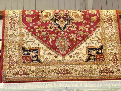 Heriz carpet with a red ground, 2.30m x 1.60m