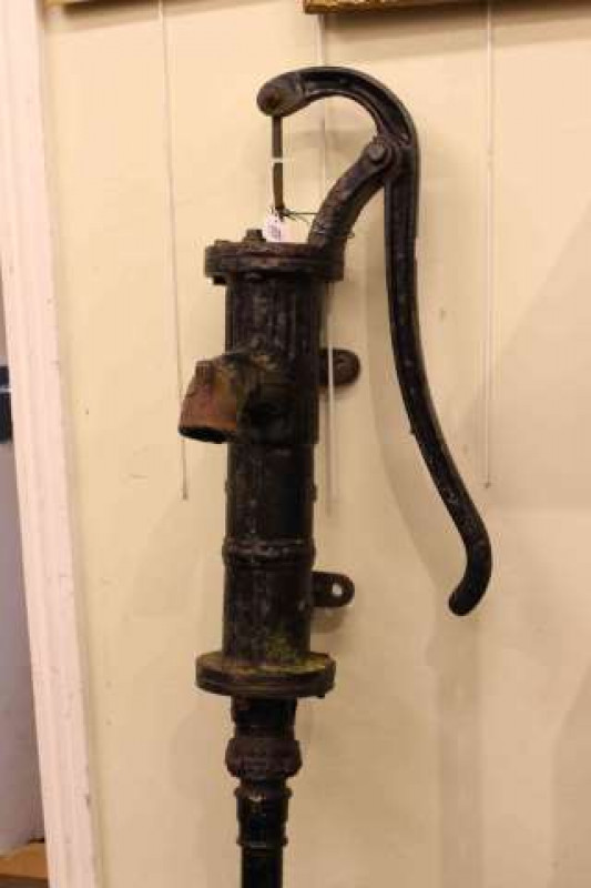 Cast water pump