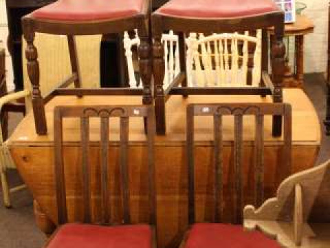 Medium oak gateleg dining table and four chairs