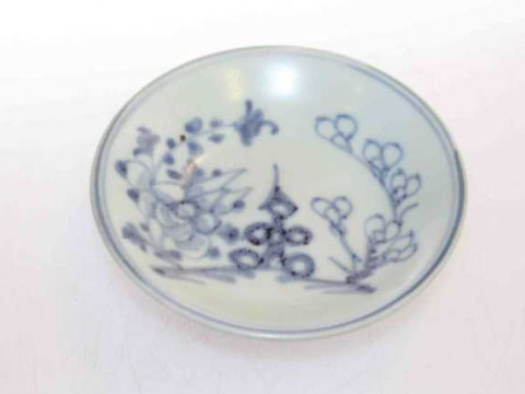 Tek Sing blue and white magnolia small dish