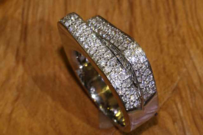 18 carat gold and diamond cocktail ring