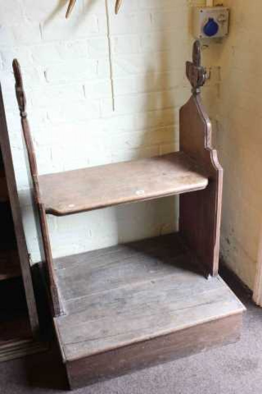 Ecclesiastical oak altar stand