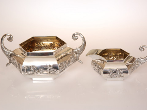 A STRIKING GEORGE III SILVER CREAM JUG AND SUGAR BOWL, LONDON 1805, (maker...