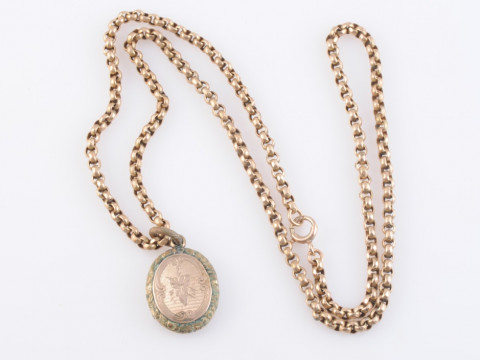 A 9 CARAT GOLD CHAIN, with locket pendant. Gross 13.8 grams