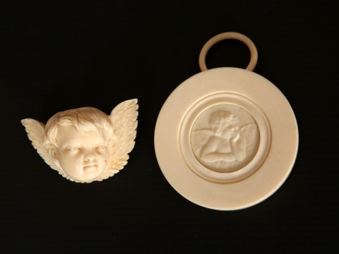 A CARVED IVORY BROOCH, LATE 19th CENTURY, POSSIBLY DIEPPE, worked as a...