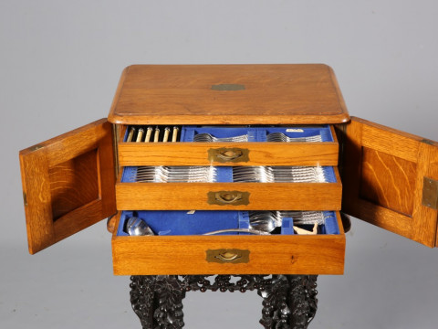 A GOOD VICTORIAN OAK CASED CANTEEN OF SILVER-PLATED CUTLERY, twelve place...