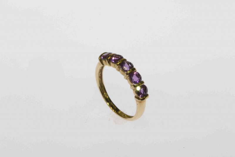 9 carat gold and amethyst ring, size P½