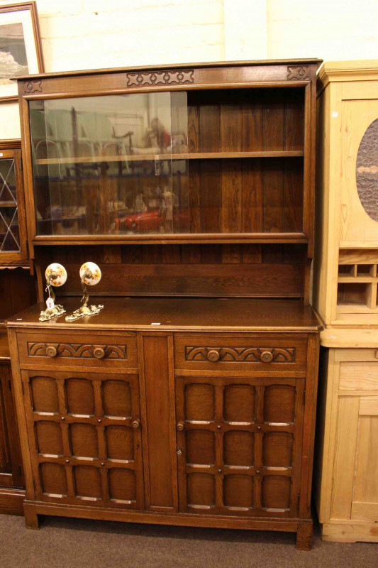 Oak sliding glazed door top dresser