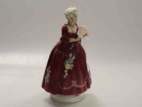 Large Katzhutte figure, 30cm