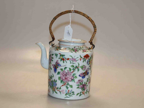 Cantonese Famille Rose teapot, 25cm to top of handle