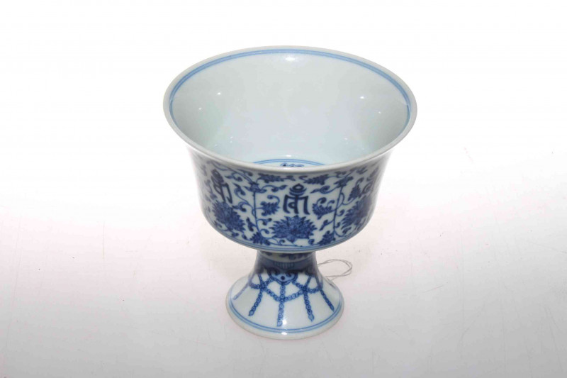 Chinese blue and white stem cup