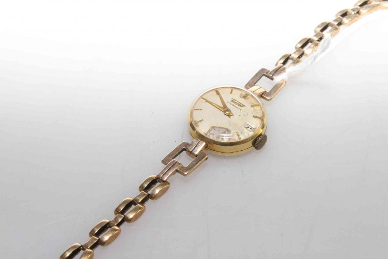 Vintage Tissot 9 carat gold wristwatch, 14.7 grams