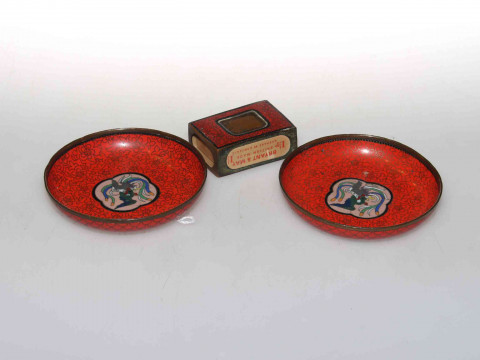 Pair of Japanese lacquer dishes and matchbox holder