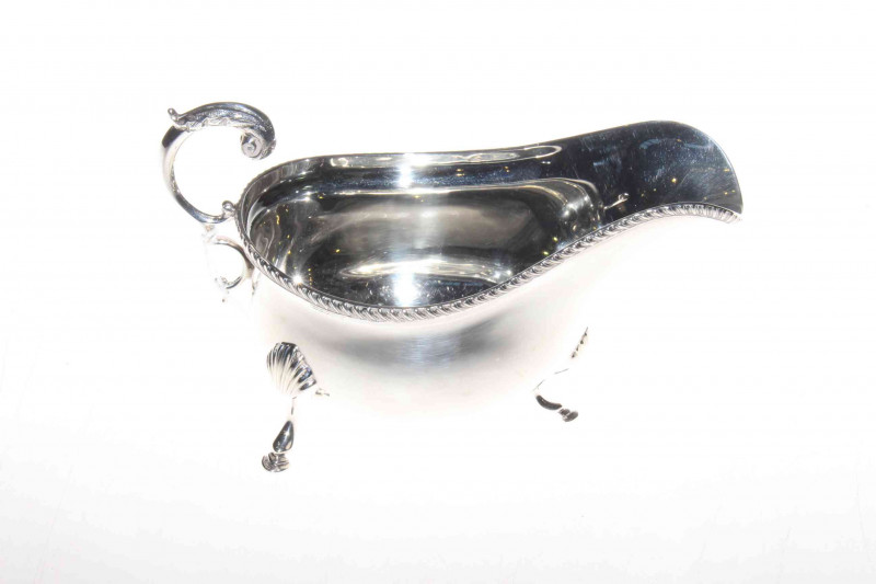 Silver sauce boat, London 1963, 5.8 oz
