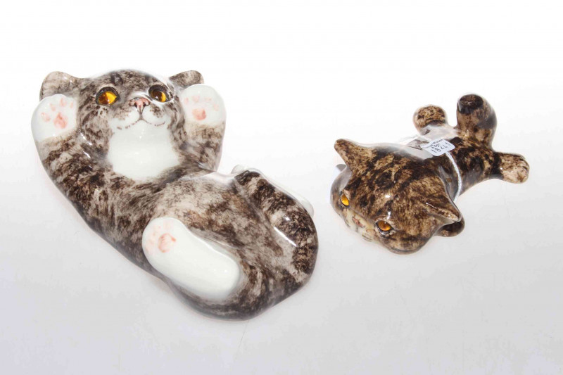 Two Winstanley models of cats, size 1 & 2