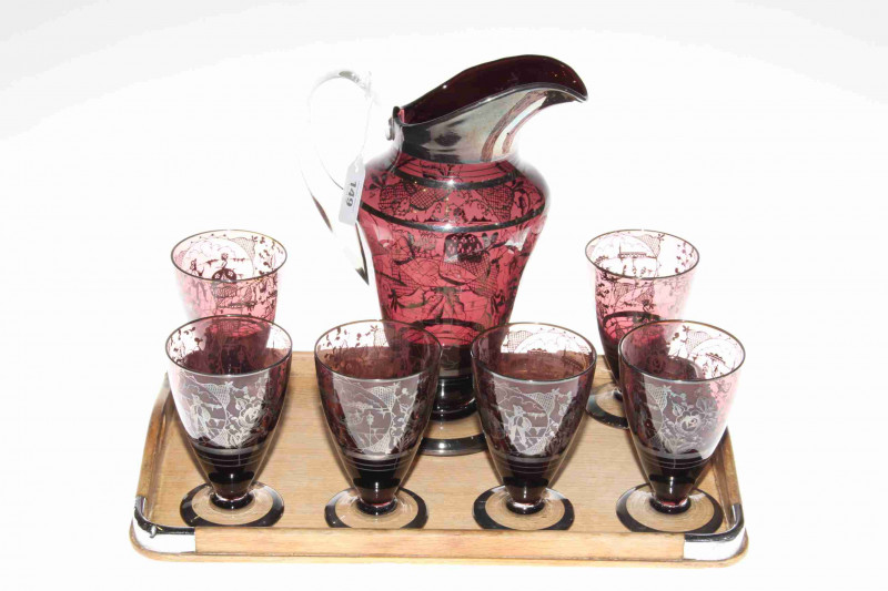 Very stylish Murano glass lemonade set, comprising jug and six glasses, each decorated with 'Silver' on a smokey amethyst ground (7), jug 27cm