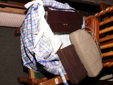Quantity of evening bags