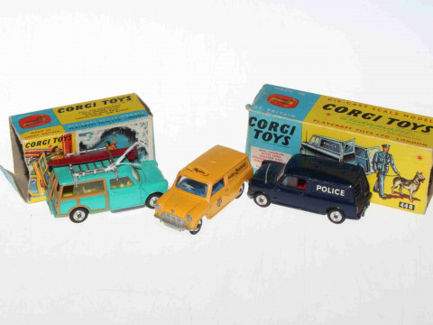 Three Corgi models, Surfing Mini Countryman 485, with box, Mini Police...