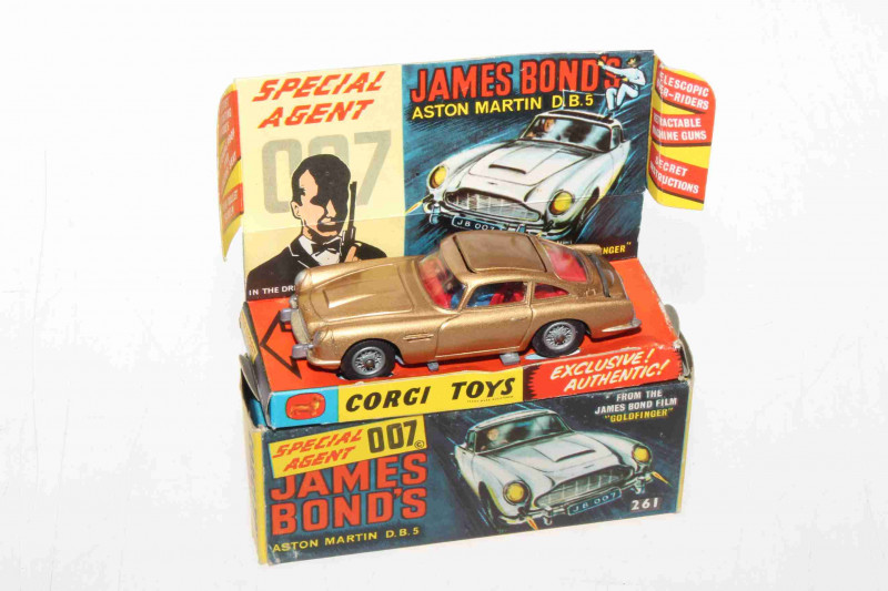 Corgi James Bond Goldfinger Aston Martin DB5, with box