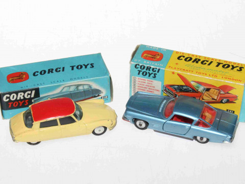 Two Corgi models, Ghia L.6.4 241 and Citroen DS19, with boxes