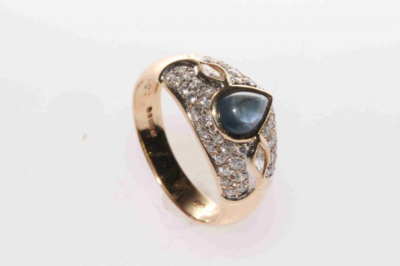 18 carat yellow gold, cabochon sapphire and pavé set diamond ring, size M½