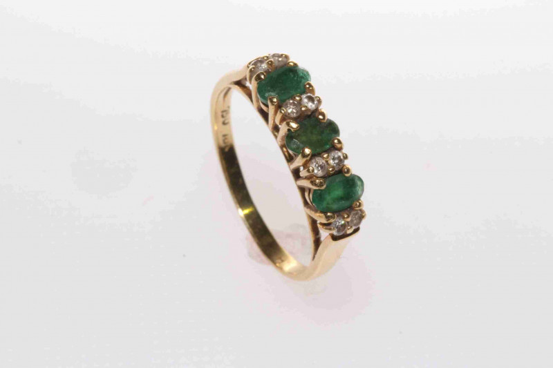 Emerald and diamond ring, stamped 750, size K