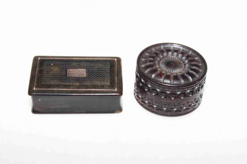 Antique gold inlay snuff box and Lignum Vitae box (2)