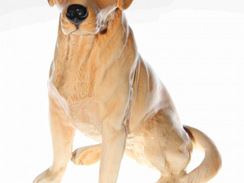Large Beswick fireside golden Labrador