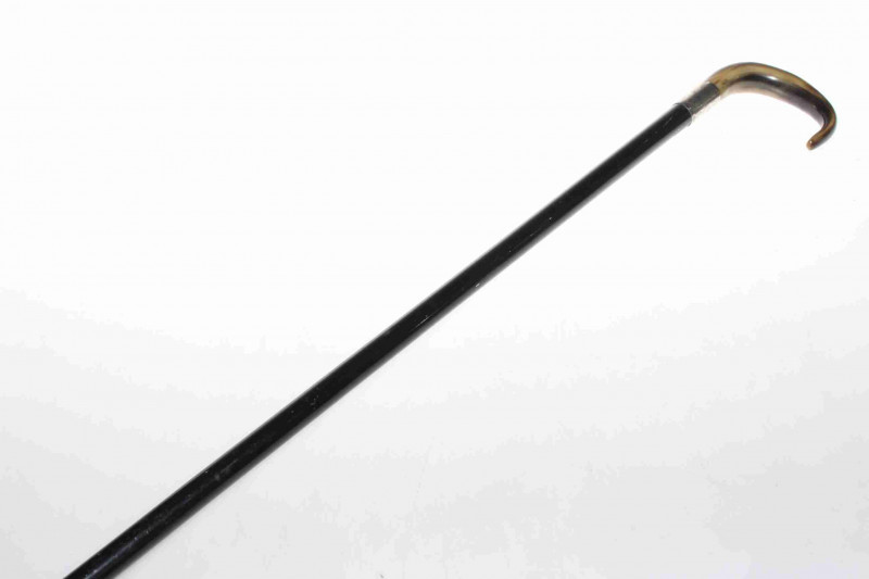Edwardian silver mounted horn handled gents walking stick