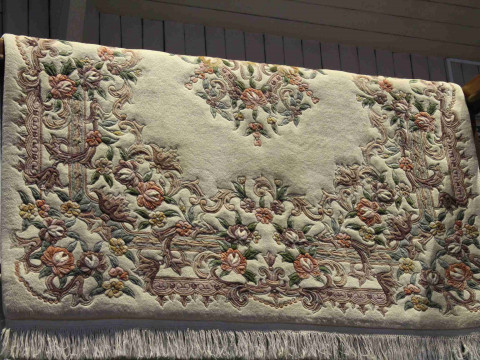 Chinese wool carpet 2.74 by 1.83