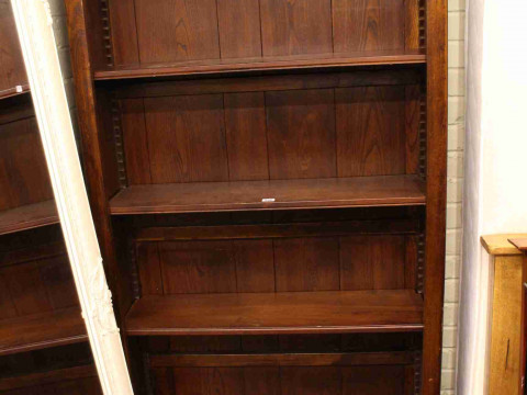 Oak open bookcase having four adjustable shelves
