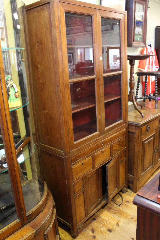 Early 20th Century Chinese hardwood four door cabinet bookcase
