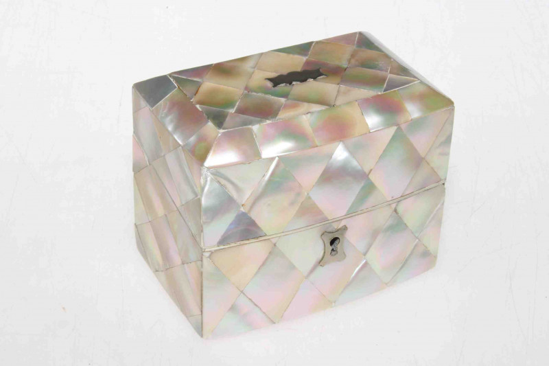 Victorian mother of pearl scent bottle casket, no bottles