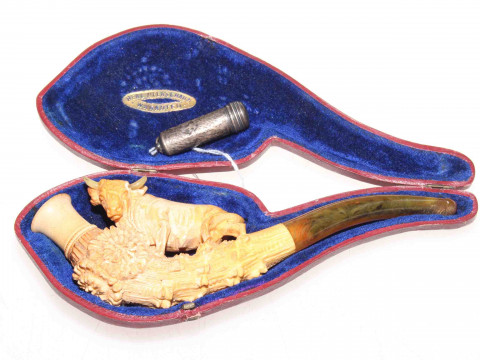 Meerschaum pipe and silver cased cheroot holder
