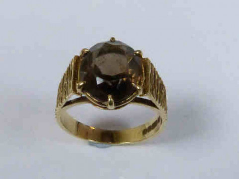 Smokey Quartz Ring, the Oval Stone on a 9ct Yellow Gold Band, Size P 1/2