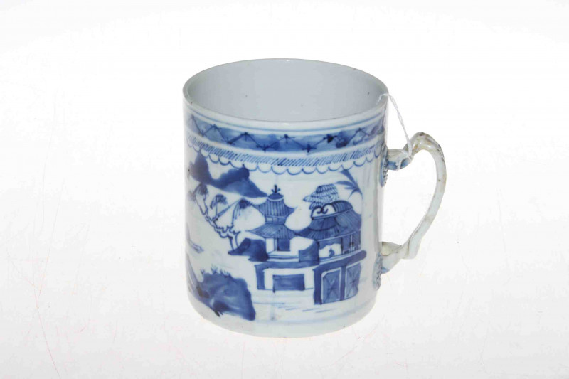 Antique Chinese blue and white tankard