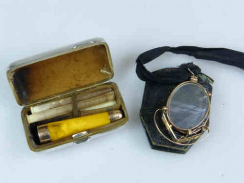 15 Carat Gold Mounted Cheroot Holder in a Silver Case; and a Pair of Vintage...
